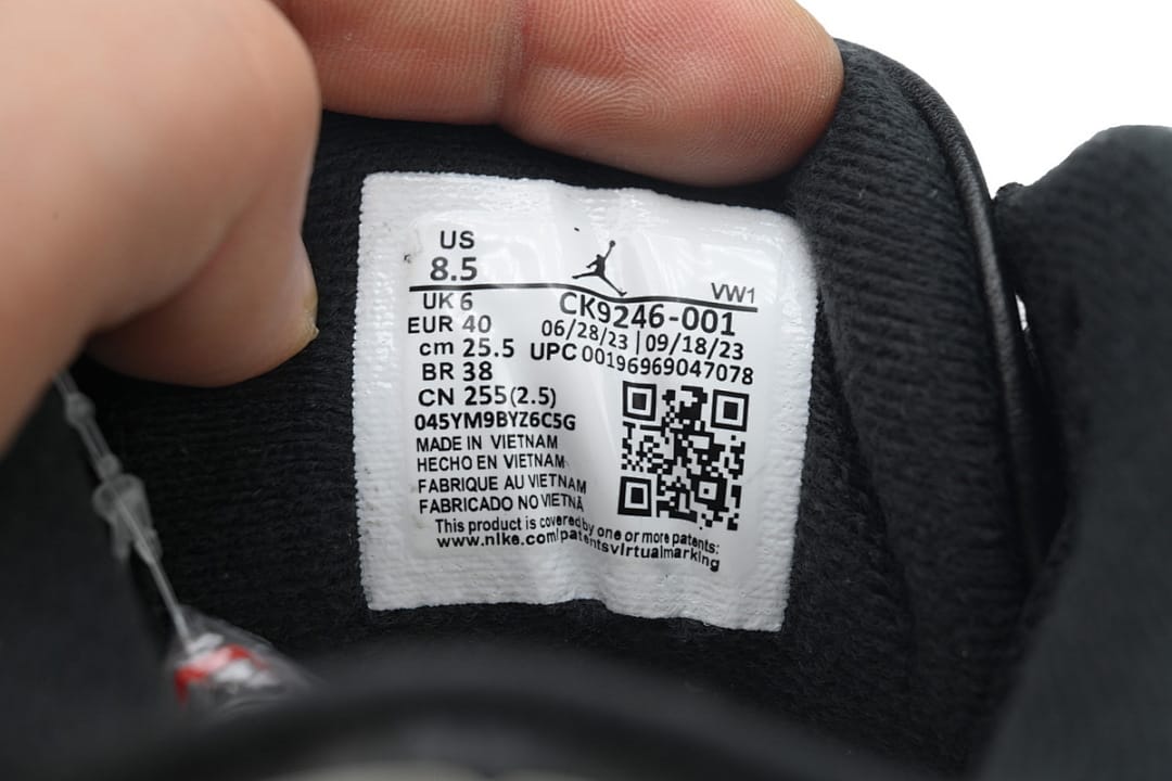 Air Jordan 3 Retro Off Noir