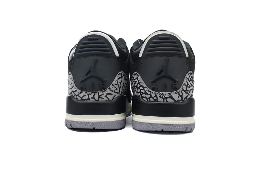 Air Jordan 3 Retro Off Noir