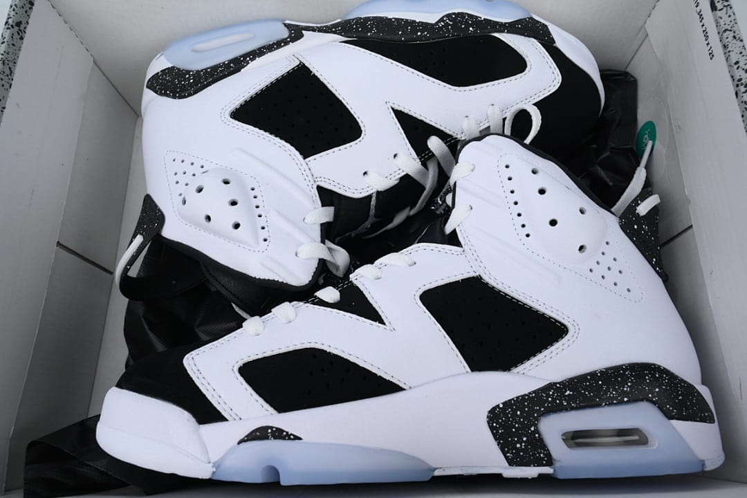 Air Jordan 6 Essential Oreo