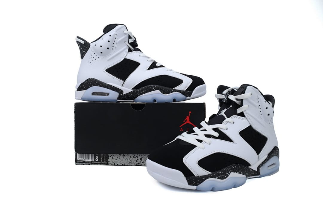 Air Jordan 6 Essential Oreo
