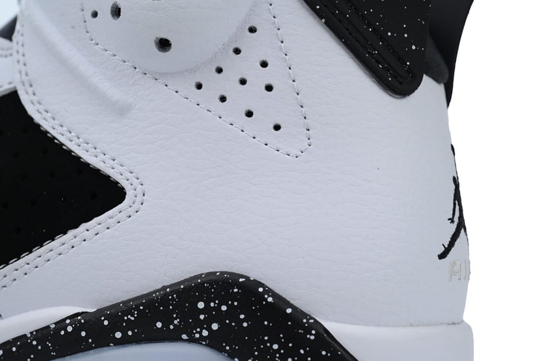 Air Jordan 6 Essential Oreo