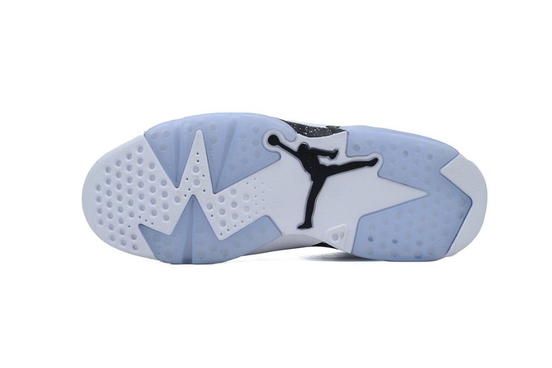 Air Jordan 6 Essential Oreo