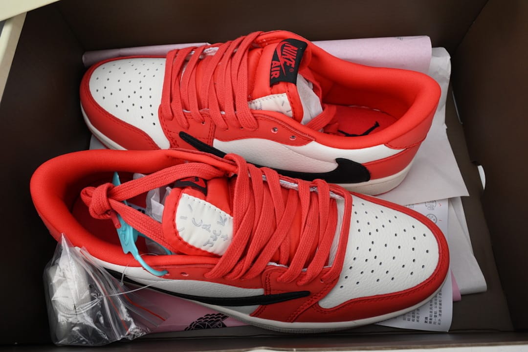 Air Jordan 1 Low Red
