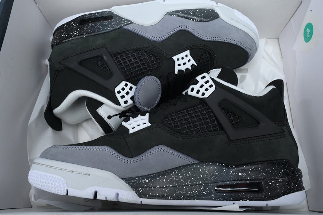 Air Jordan 4 Retro Fear (Colorway 5)