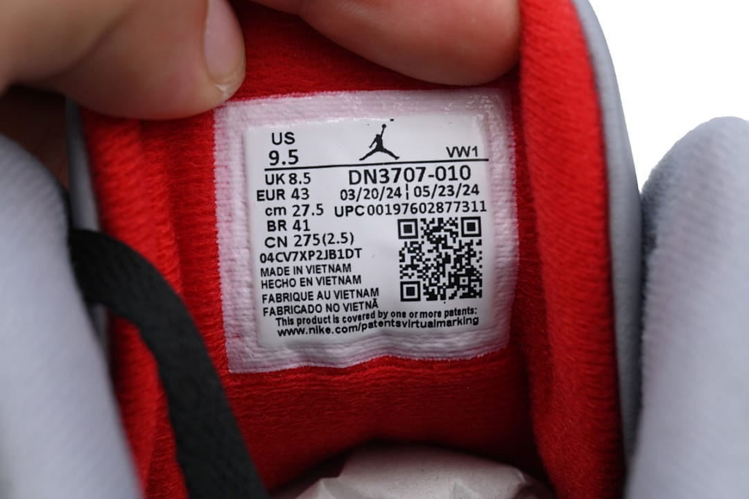 Air Jordan 3 Retro OG Black Cement (Colorway 5)