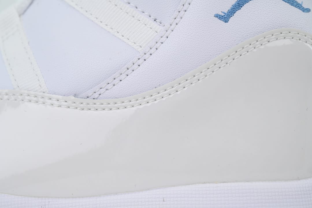 Air Jordan 11 Retro x XH Edition Columbia / Legend Blue