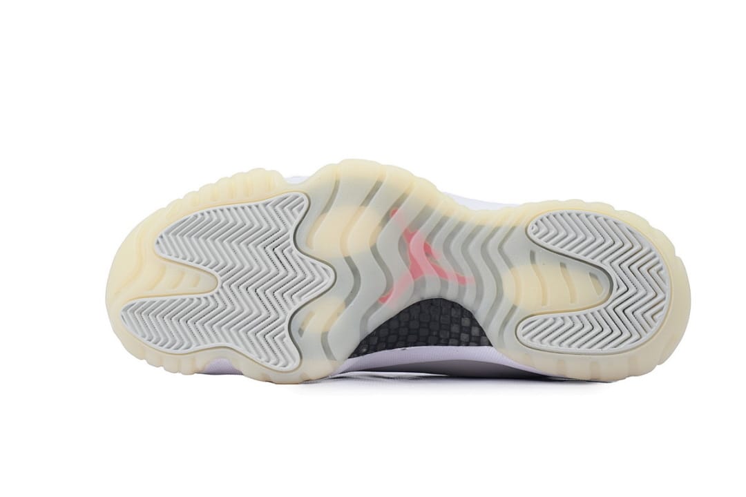 Air Jordan 11 Retro x XH Edition Platinum Tint