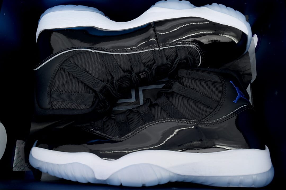 Air Jordan 11 Retro x XH Edition Space Jam