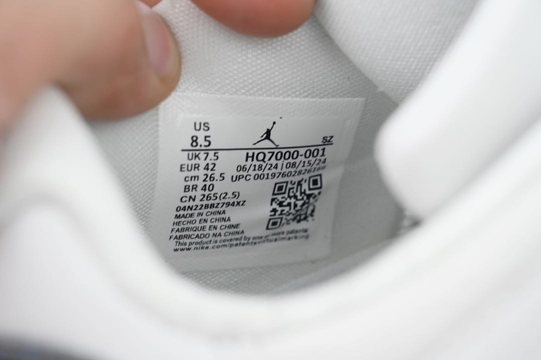 Air Jordan 11 Retro Low x OFF White Snakeskin (Colorway 2)