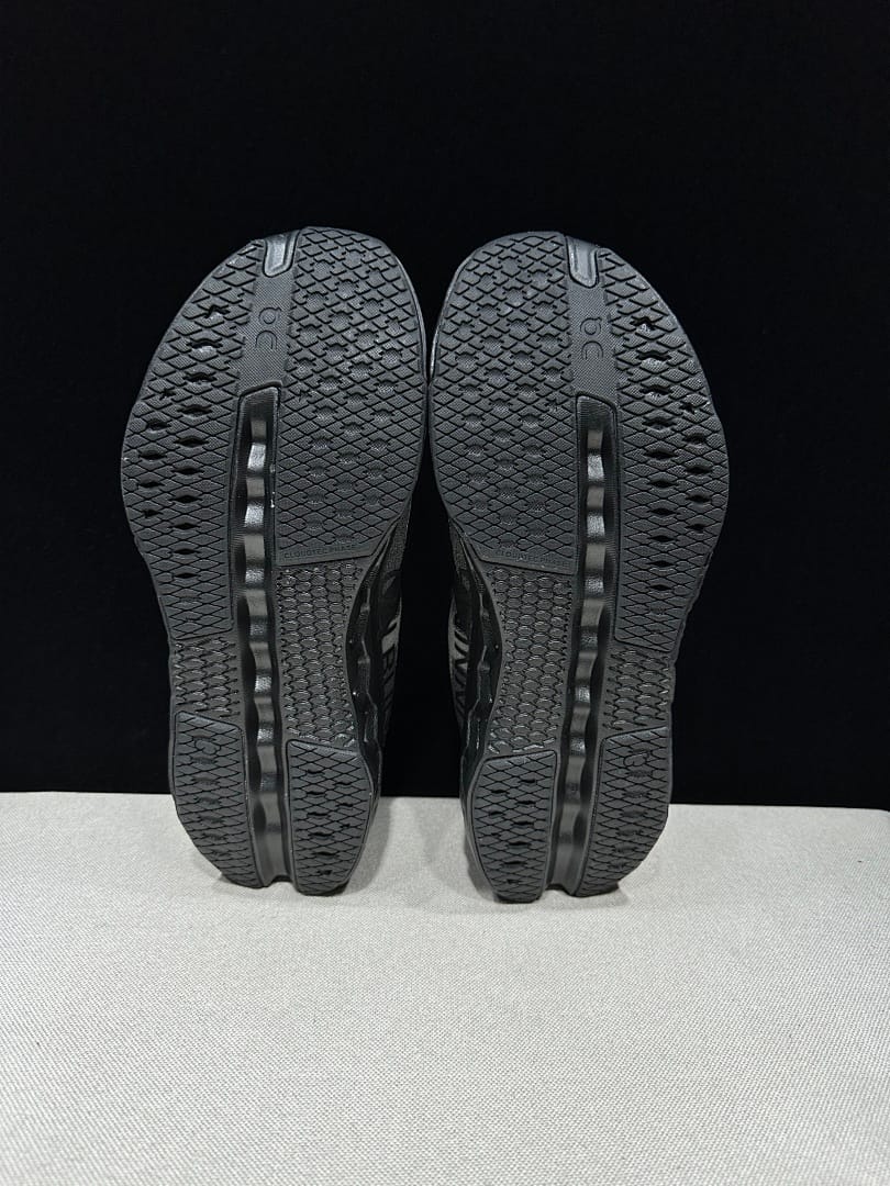 On Cloudsurfer Next 'Triple Black' (Colorway 2)