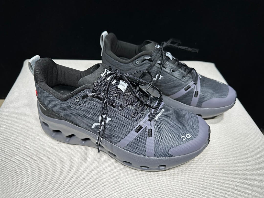 On Cloudsurfer Trail (Colorway 14)