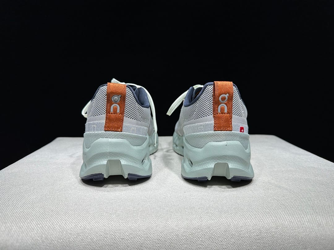 On Cloudsurfer Trail (Colorway 12)