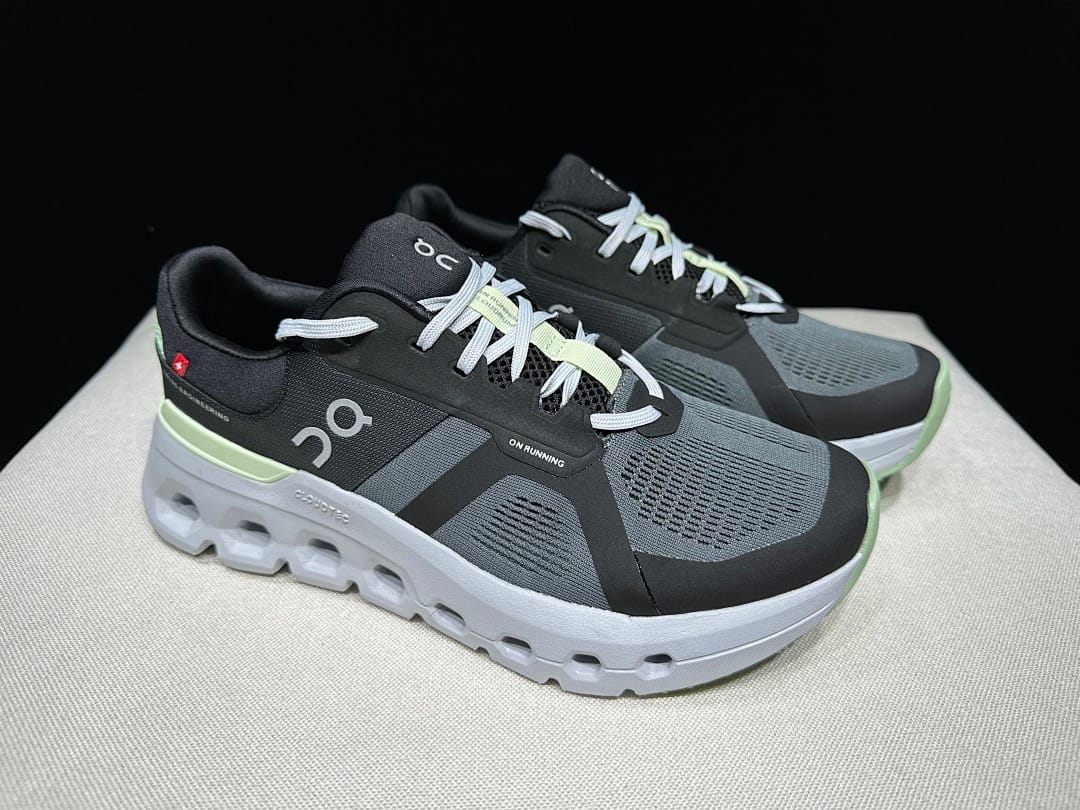 On Cloudrunner 2 'Lima Bean Green'