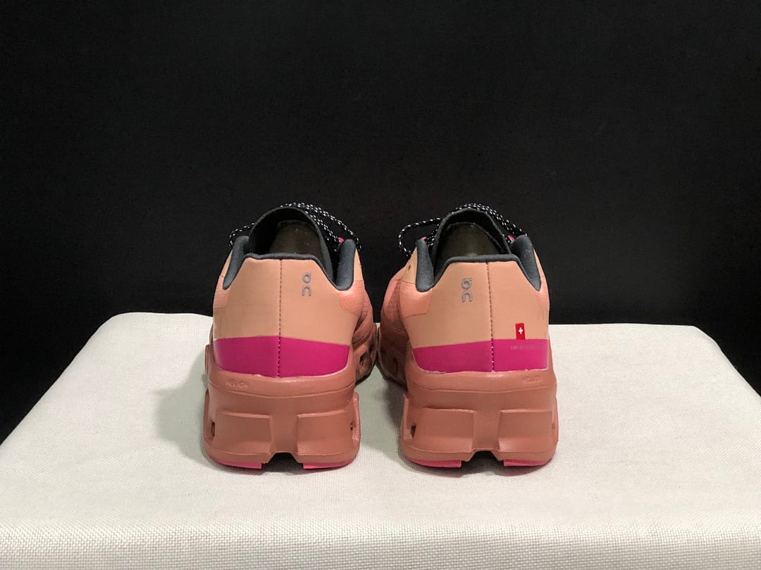 On Cloudmonster 'Rose Pink'