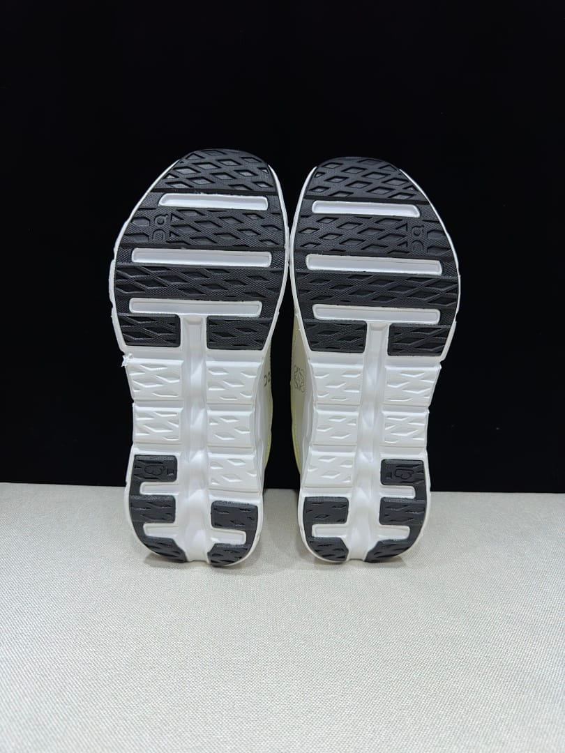 On × LOEWE Cloudtilt 2.0 (Colorway 3)