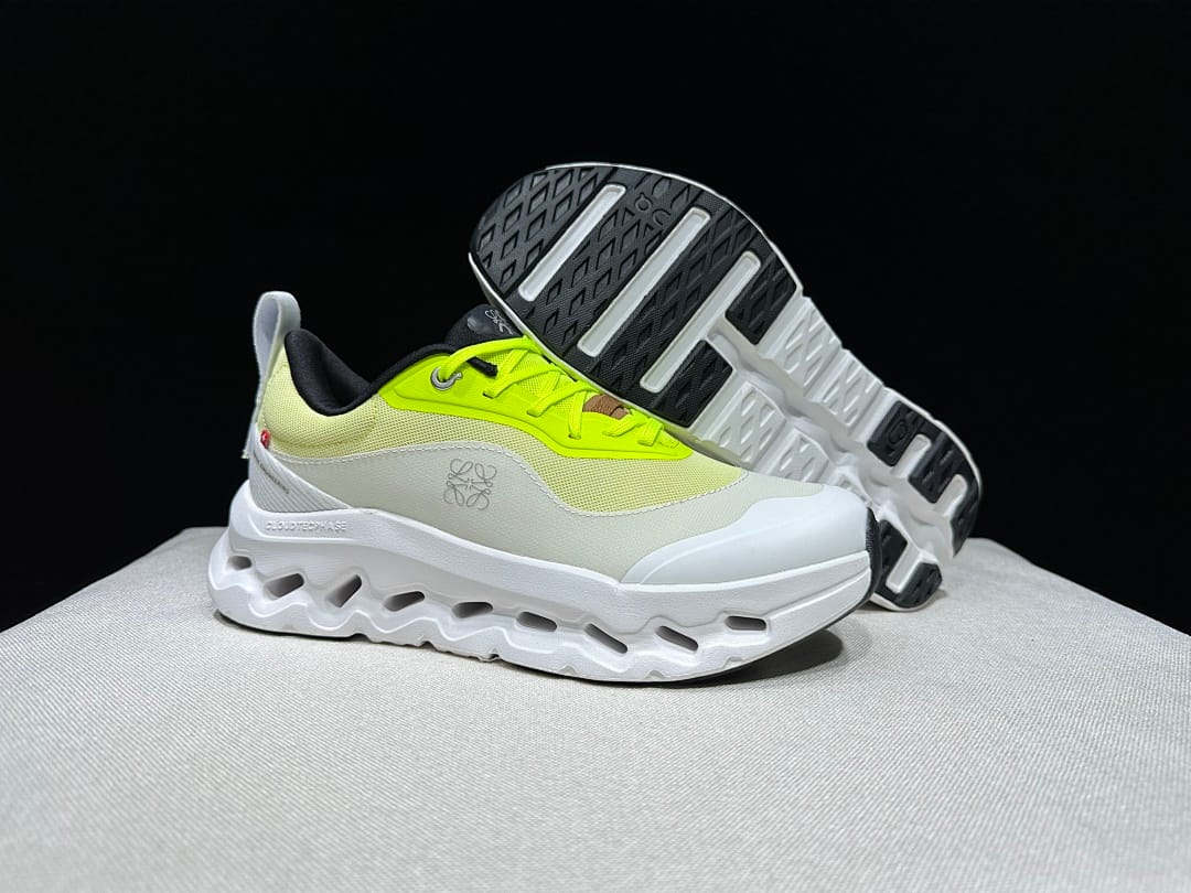 On × LOEWE Cloudtilt 2.0 (Colorway 3)
