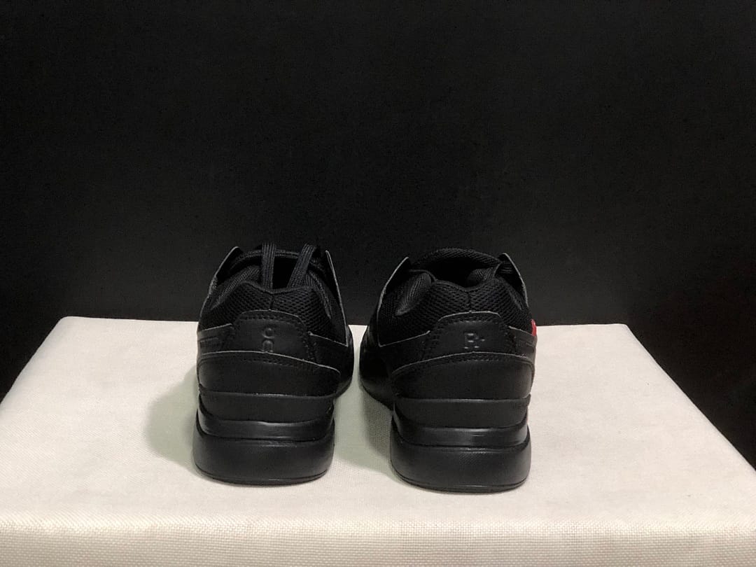 On THE ROGER Spin 2 Federer 'Triple Black'
