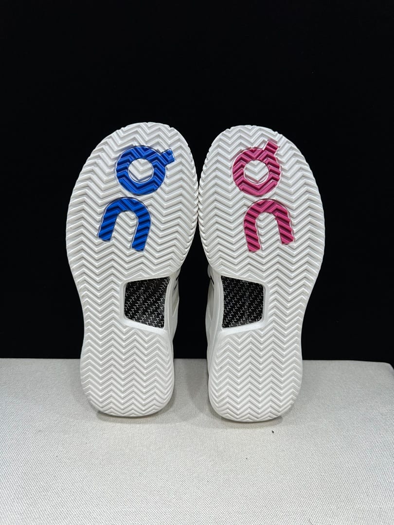 On THE ROGER Pro 2 (Colorway 8)