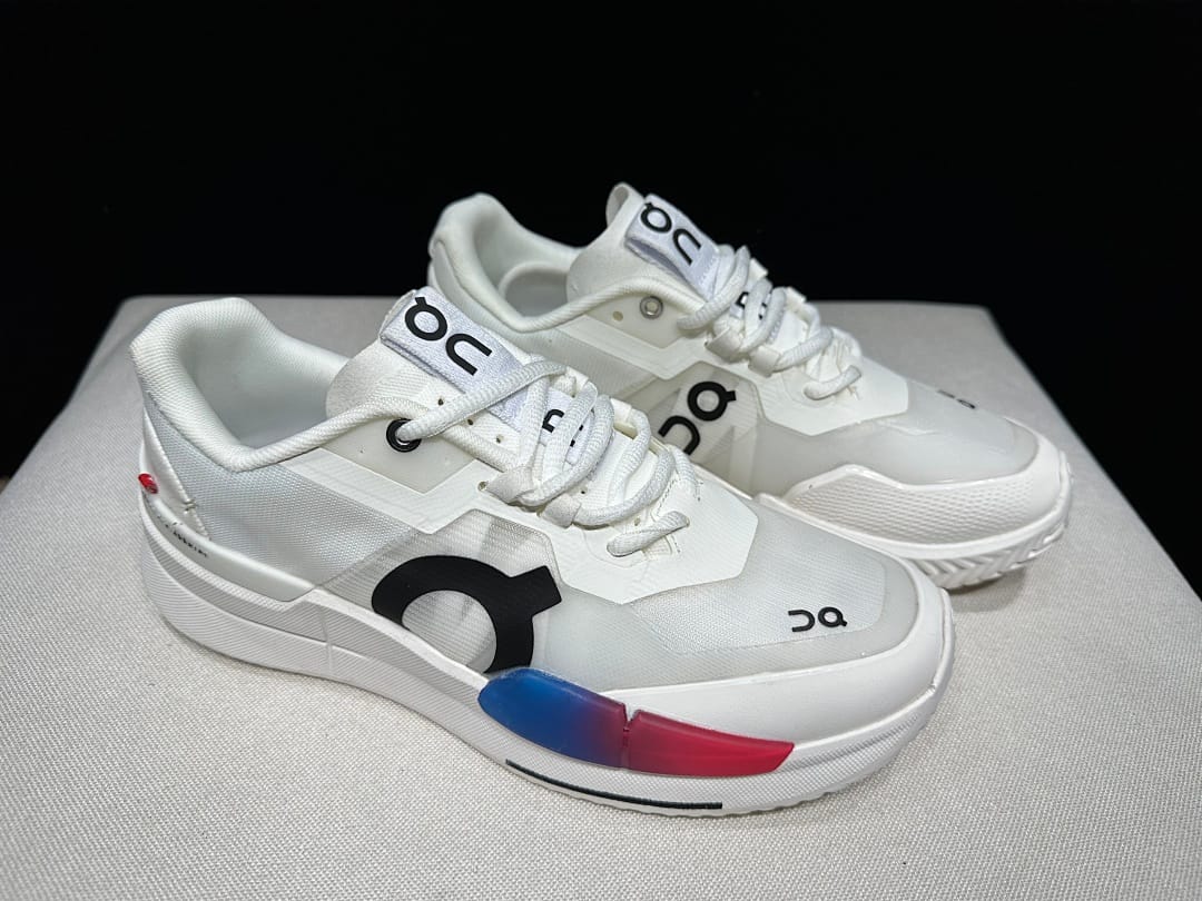 On THE ROGER Pro 2 (Colorway 8)
