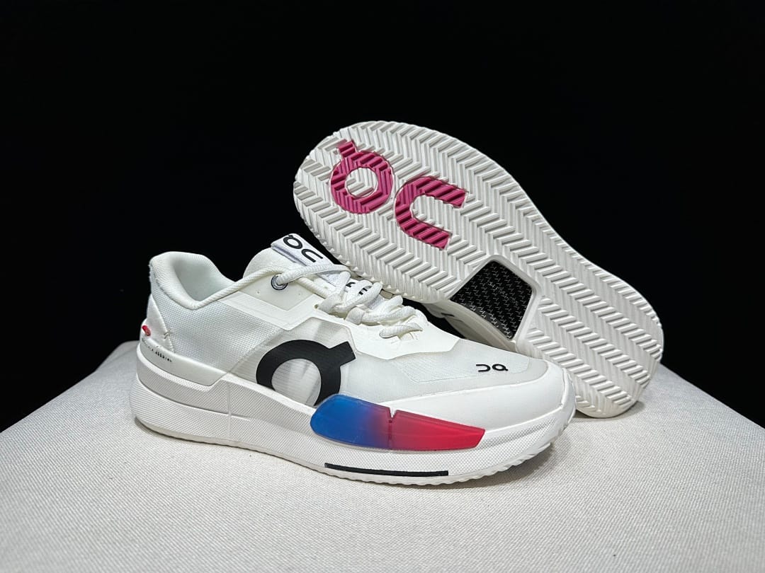 On THE ROGER Pro 2 (Colorway 8)