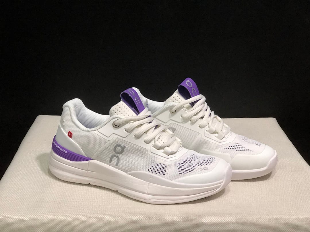On The Roger Pro (Colorway 6)