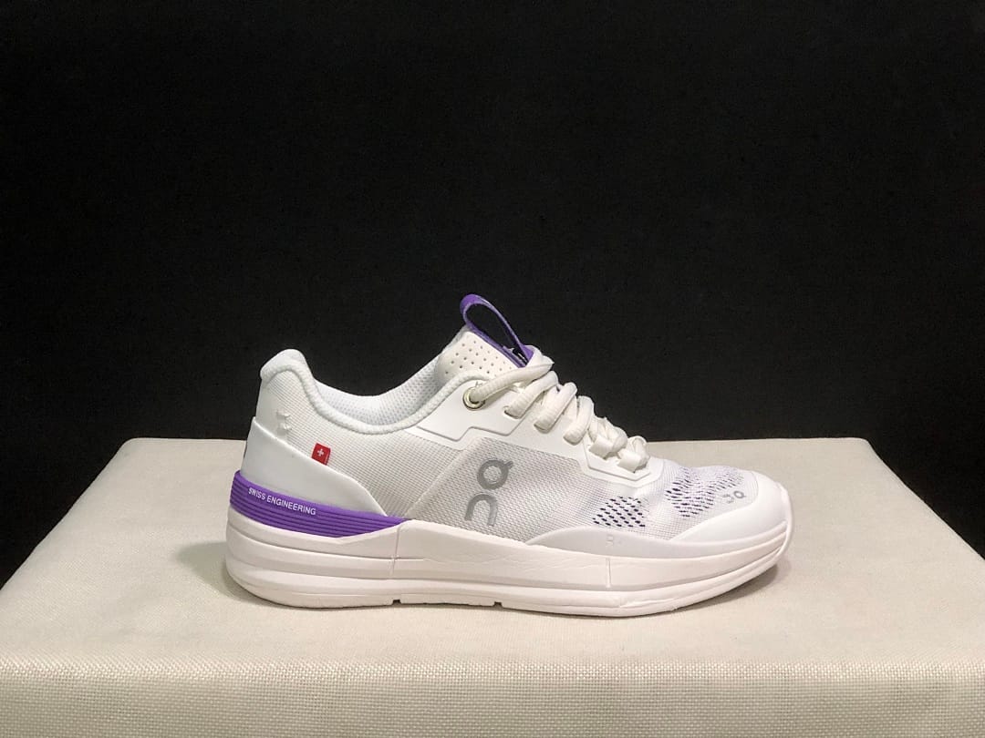 On The Roger Pro (Colorway 6)