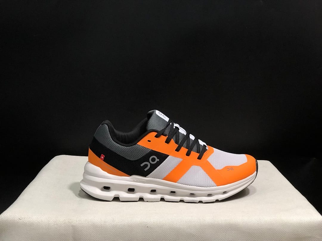 On Cloudrunner 'Yellow'