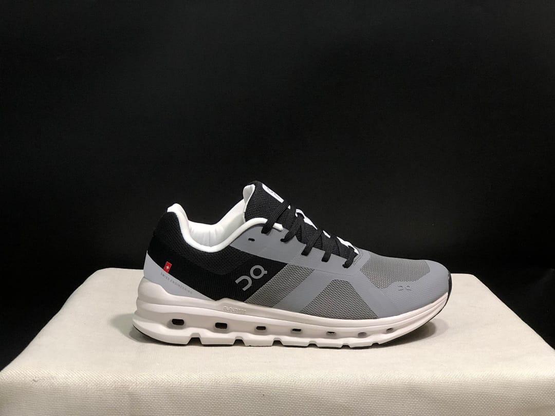 On Cloudrunner 'Mist White' (Colorway 2)