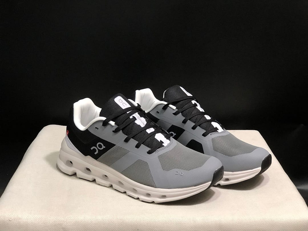 On Cloudrunner 'Mist White' (Colorway 2)