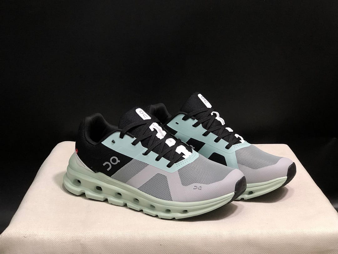 On Cloudrunner 'Alloy Grey'