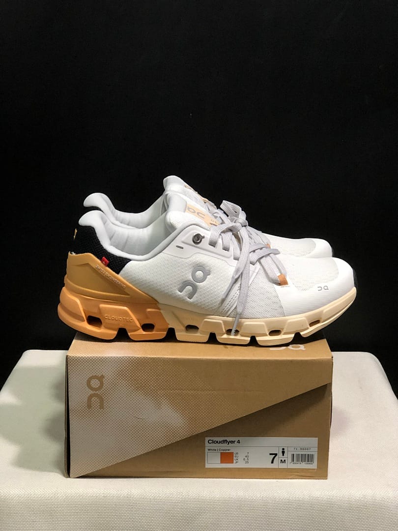 On Cloudflyer 4 (Colorway 8)