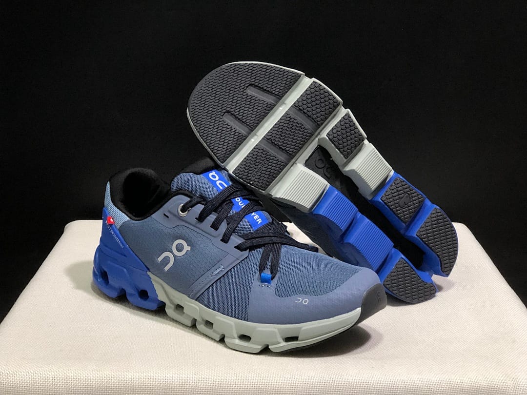 On Cloudflyer 4 (Colorway 5)