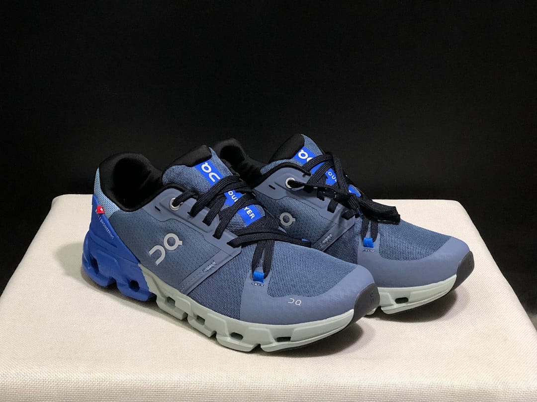 On Cloudflyer 4 (Colorway 5)