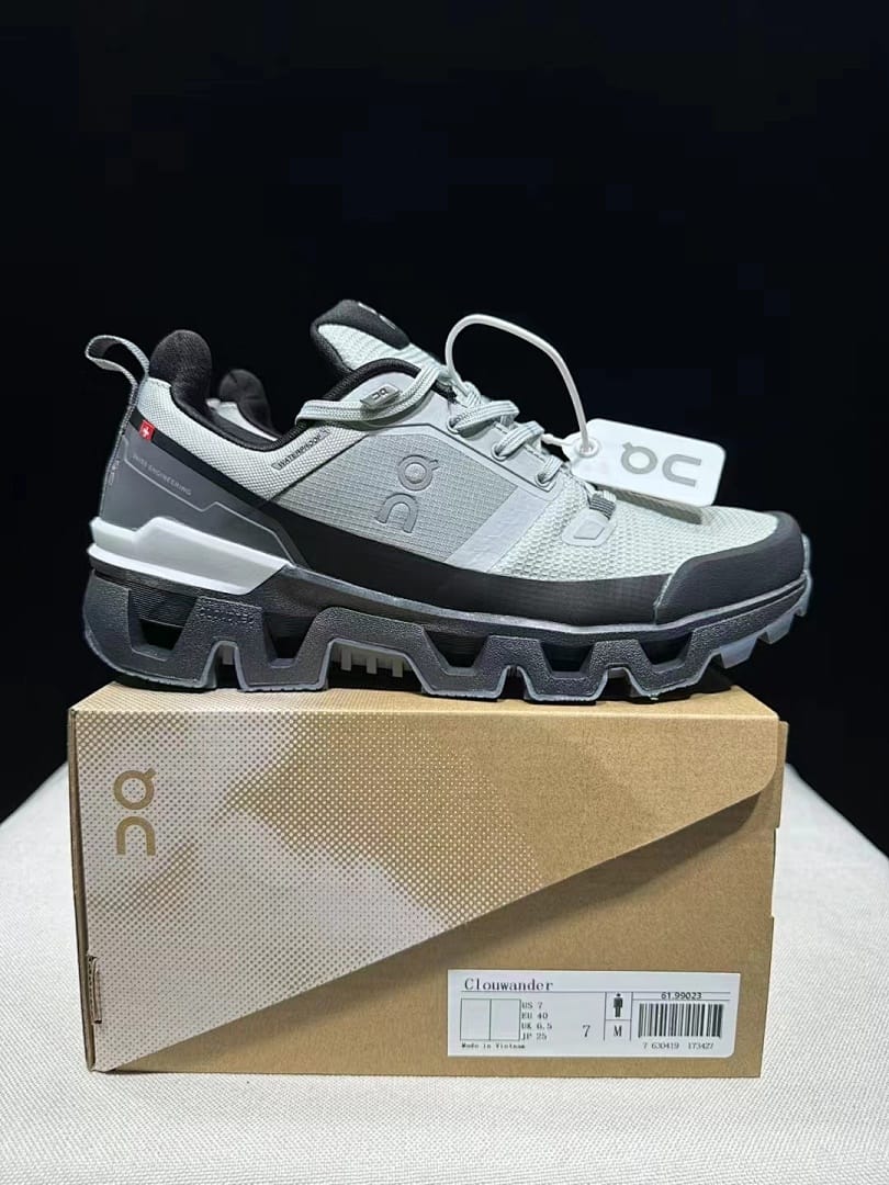 On Cloudwander WP (Colorway 5)