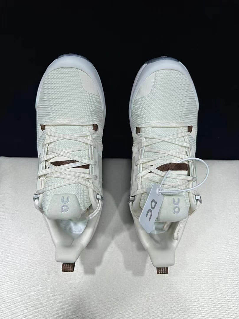 On Cloudwander WP (Colorway 2)