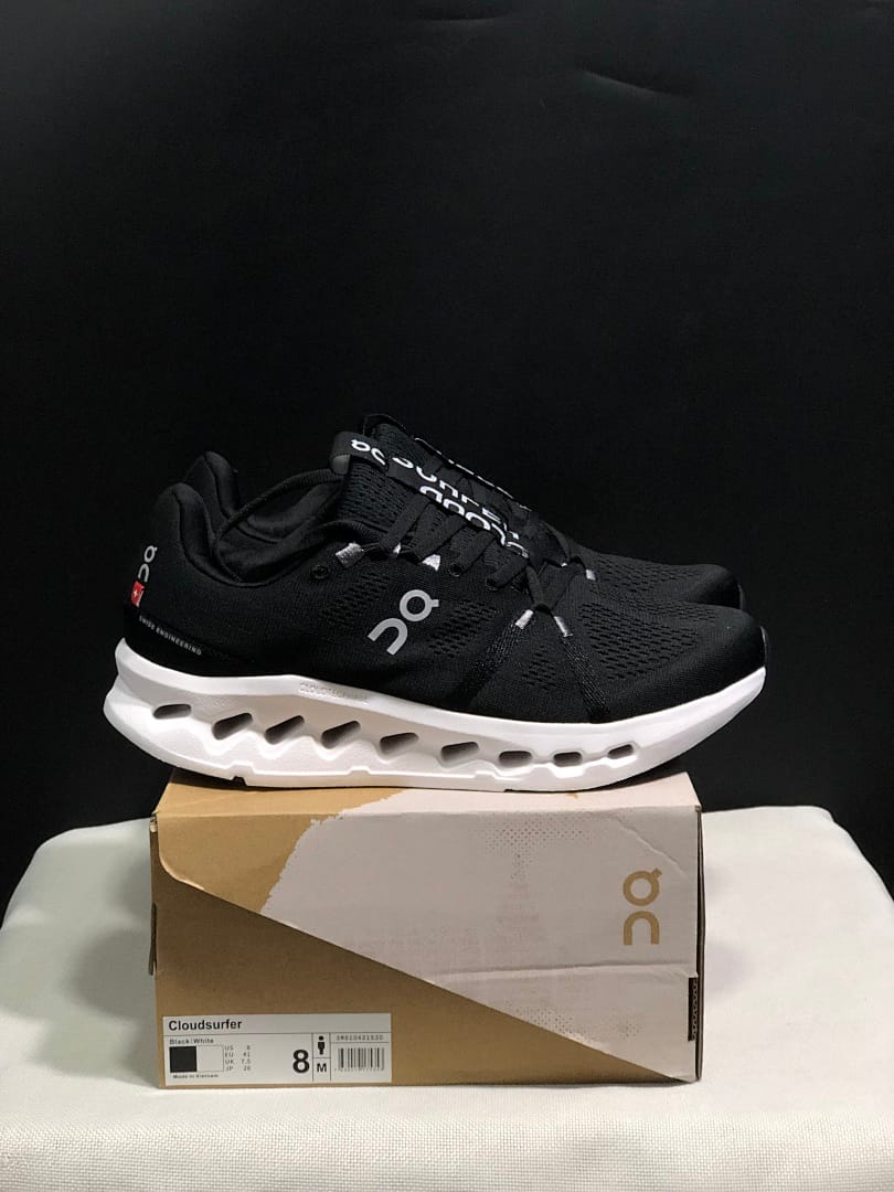 On Cloudsurfer 'Black White'