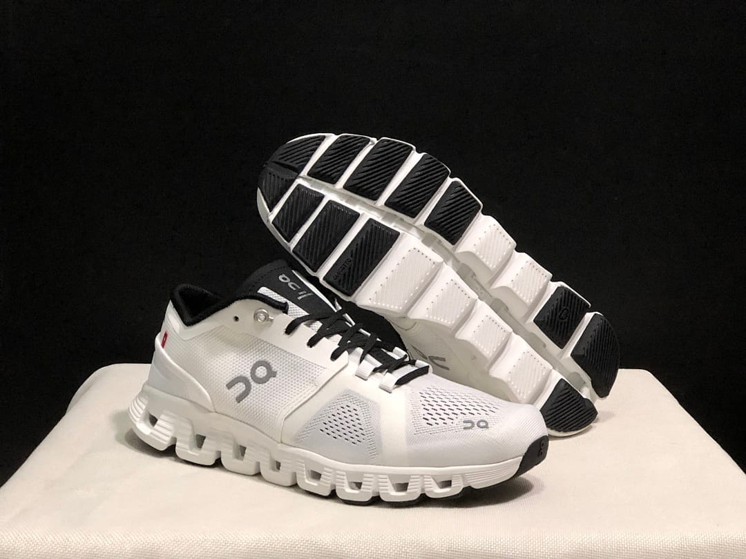 On Cloud X 1 Shift 'Triple White'