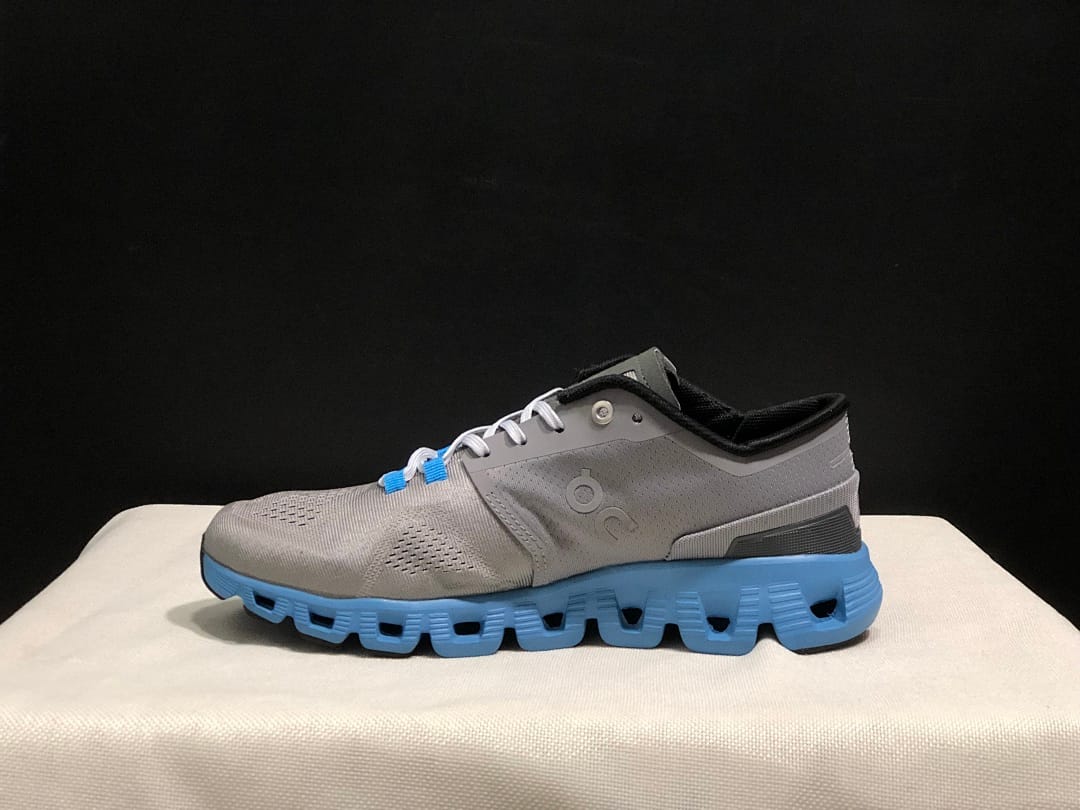 On Cloud X 1 Shift (Colorway 16)