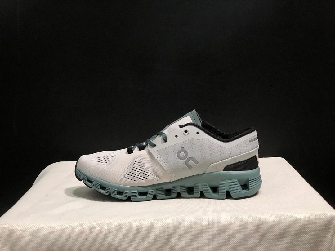 On Cloud X 1 Shift (Colorway 13)