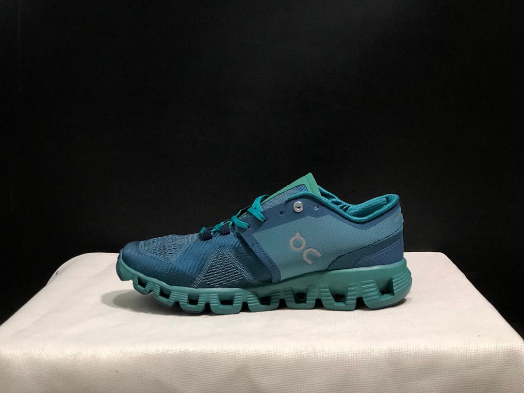 On Cloud X 1 Shift (Colorway 12)