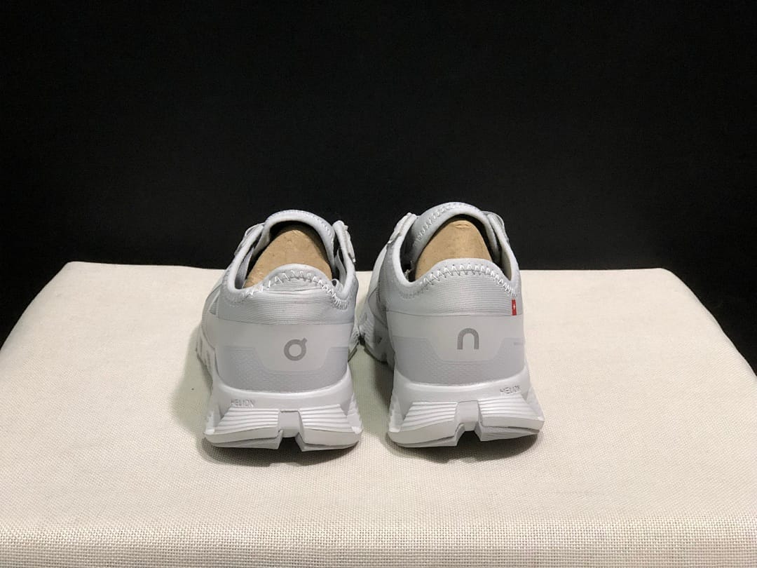 On Cloud X 3 Ad (Colorway 4)