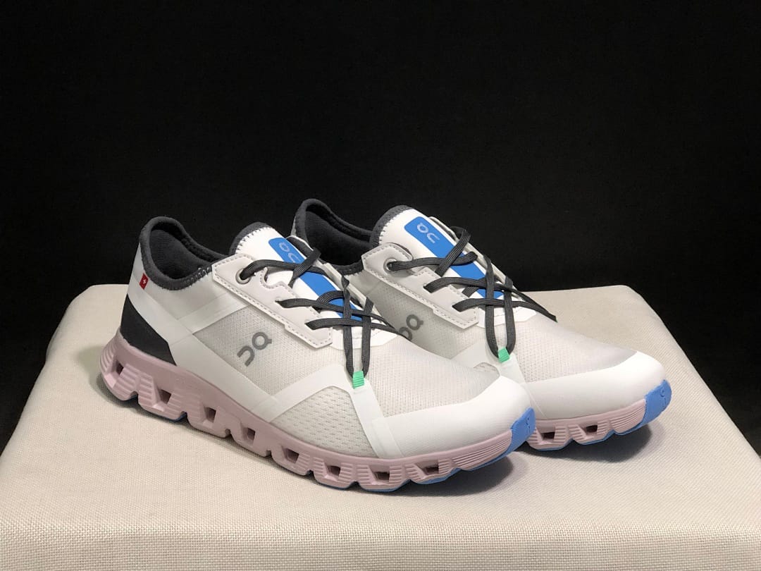 On Cloud X 3 Ad