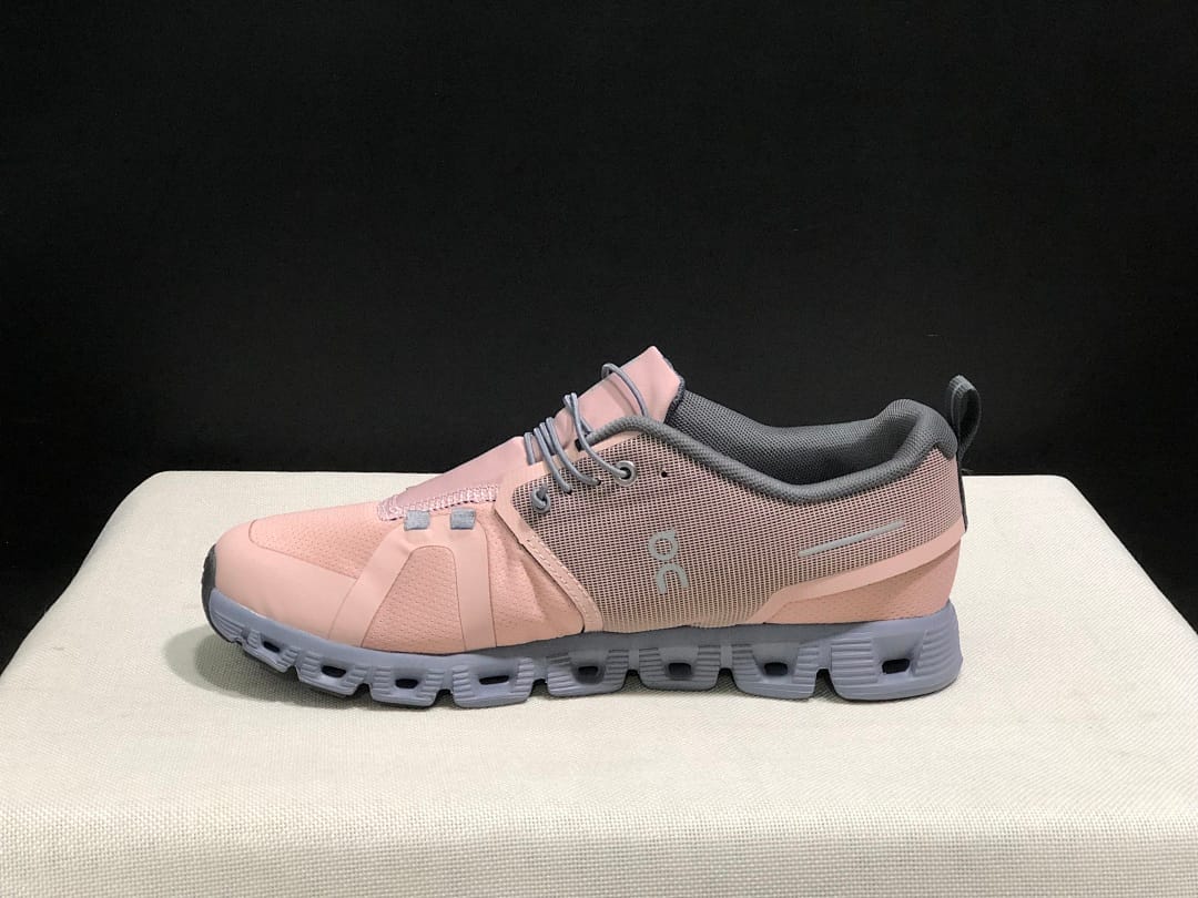 On Cloud 5 (Colorway 42)