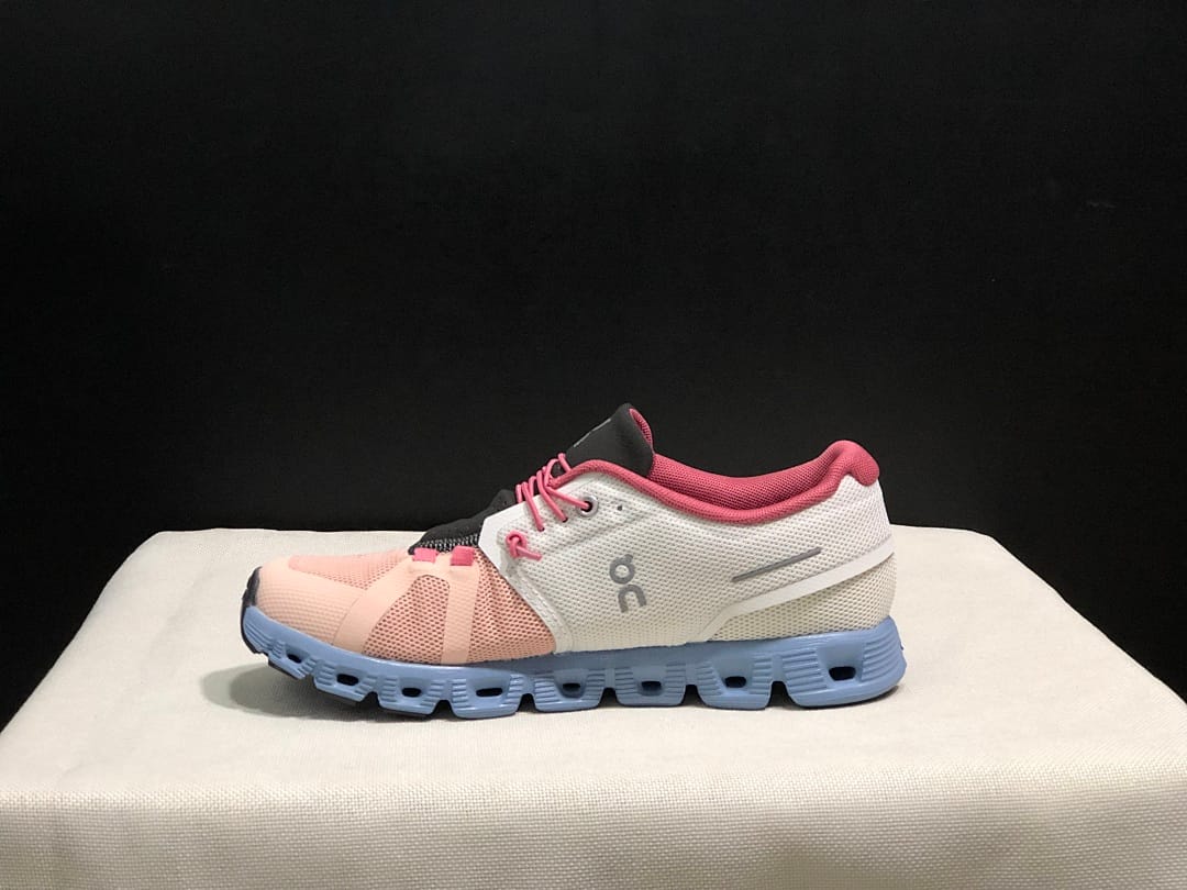 On Cloud 5 (Colorway 18)
