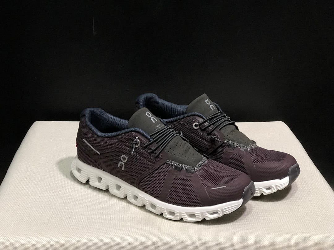 On Cloud 5 (Colorway 12)