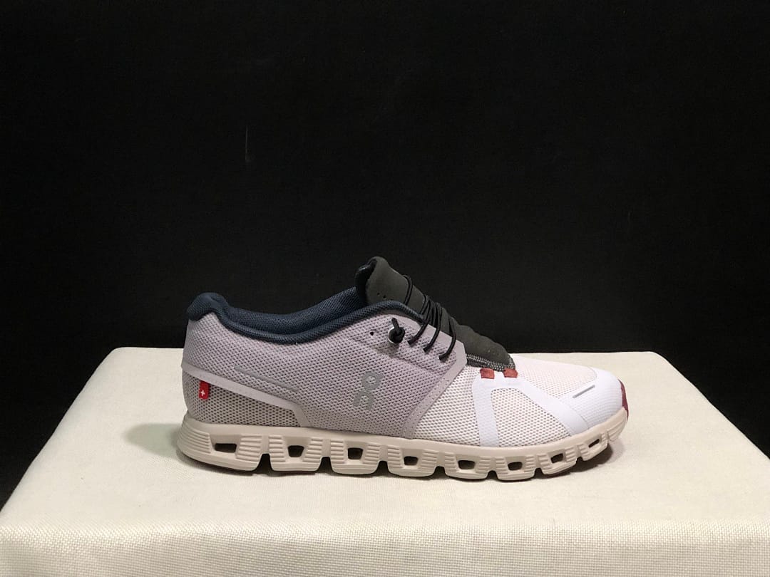 On Cloud 5 (Colorway 11)