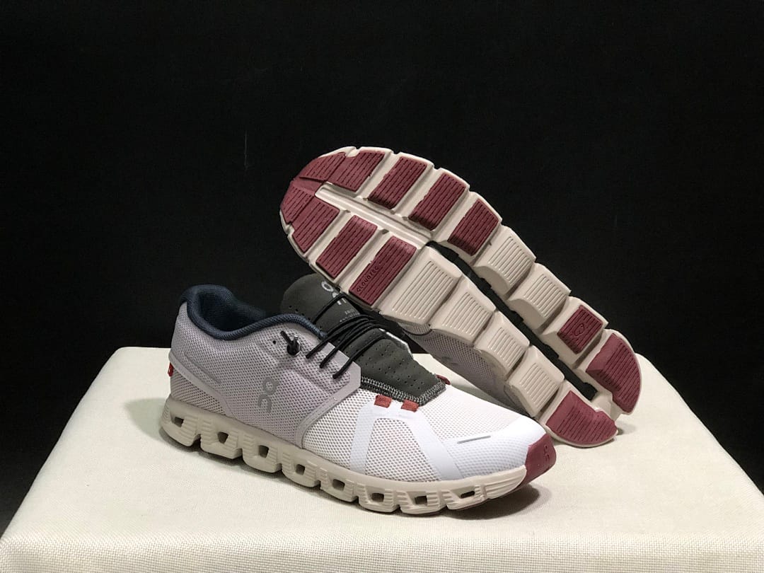 On Cloud 5 (Colorway 11)