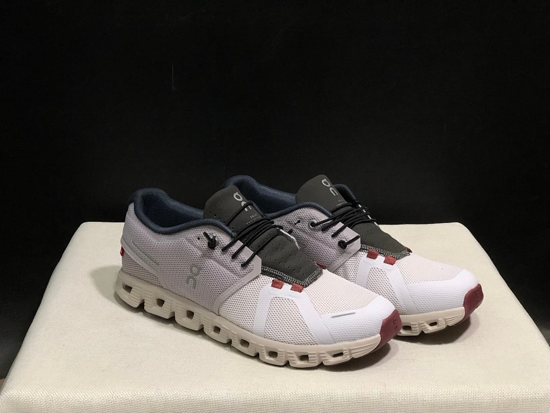 On Cloud 5 (Colorway 11)
