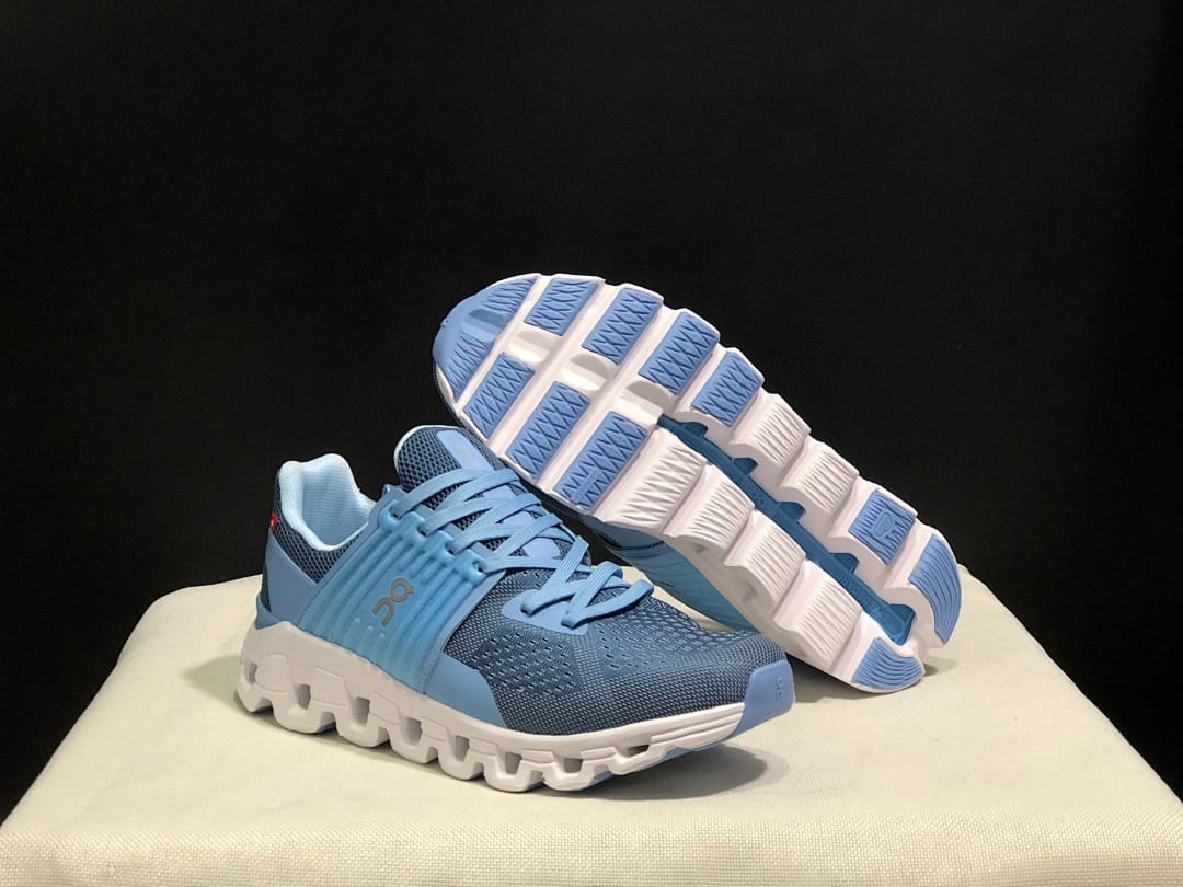 On Cloudswift 'Sky Blue'
