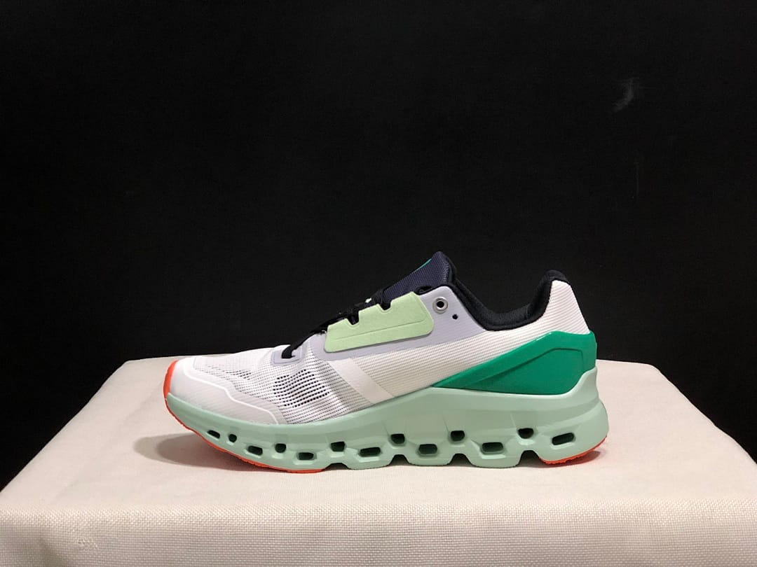 On Cloudstratus 2 (Colorway 10)